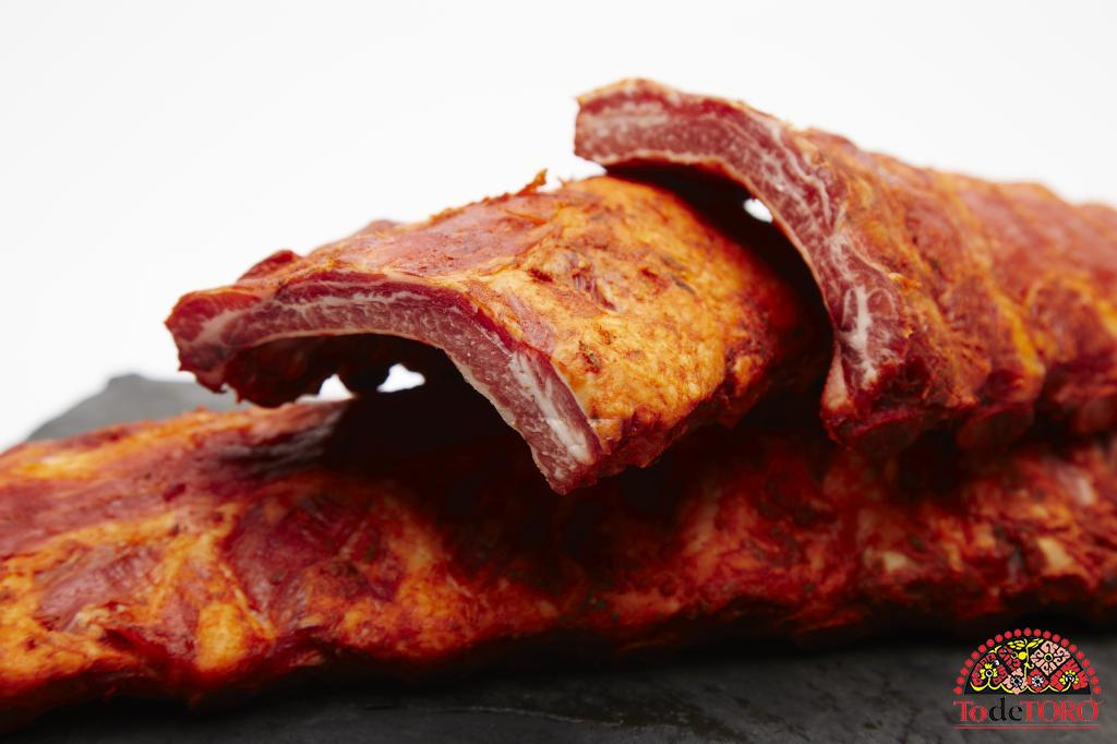COSTILLAS ADOBADAS SEMICURADAS 1 Kilo